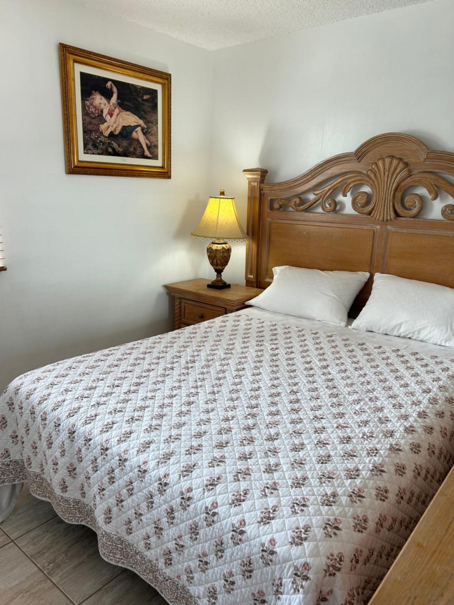 Beautiful Apartment With Very Elegant Colonial Decoration Tamiami المظهر الخارجي الصورة