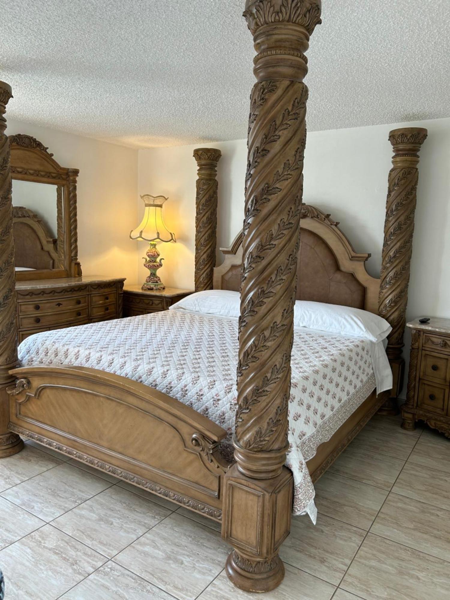 Beautiful Apartment With Very Elegant Colonial Decoration Tamiami المظهر الخارجي الصورة